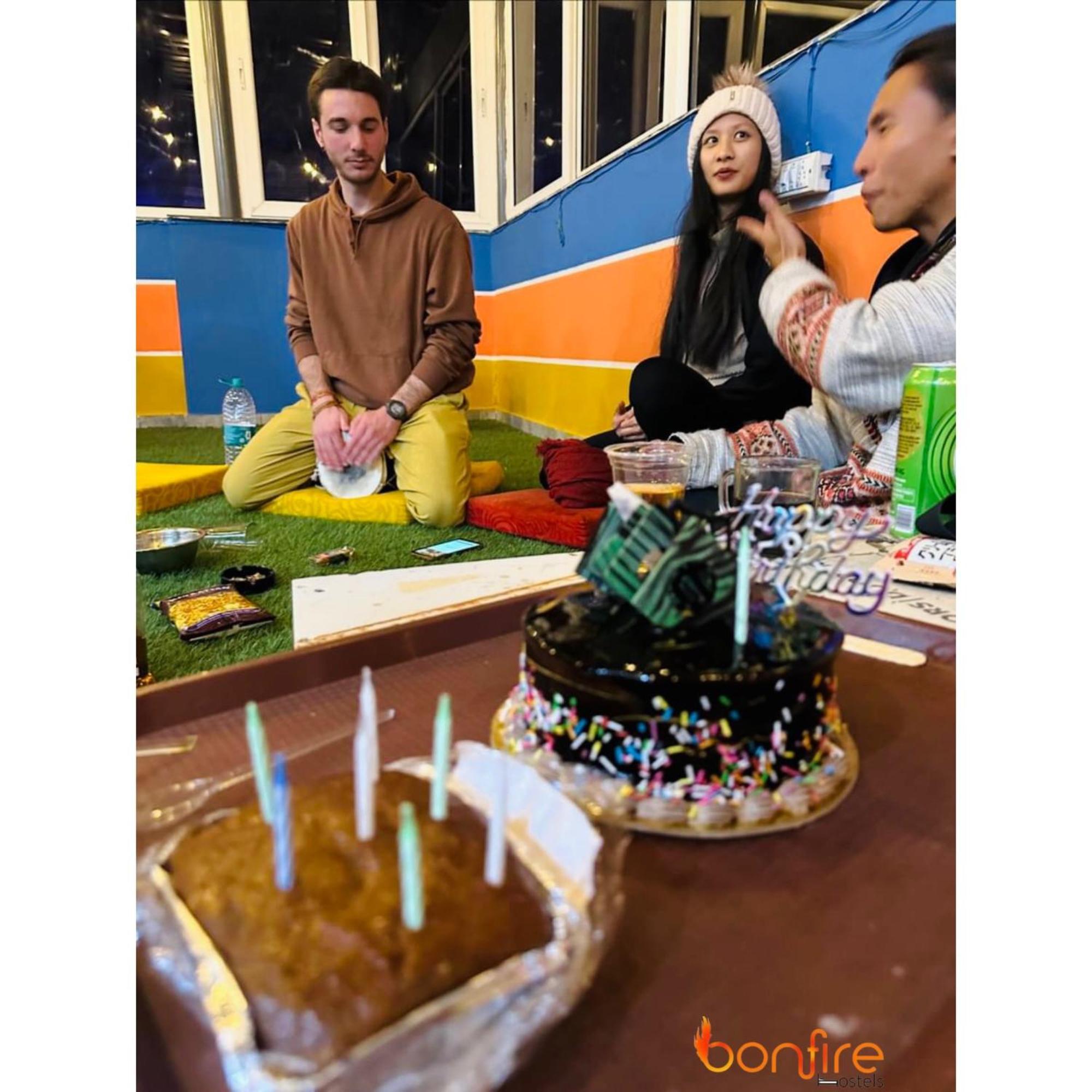 Bonfire Hostels ริชิเคช ภายนอก รูปภาพ