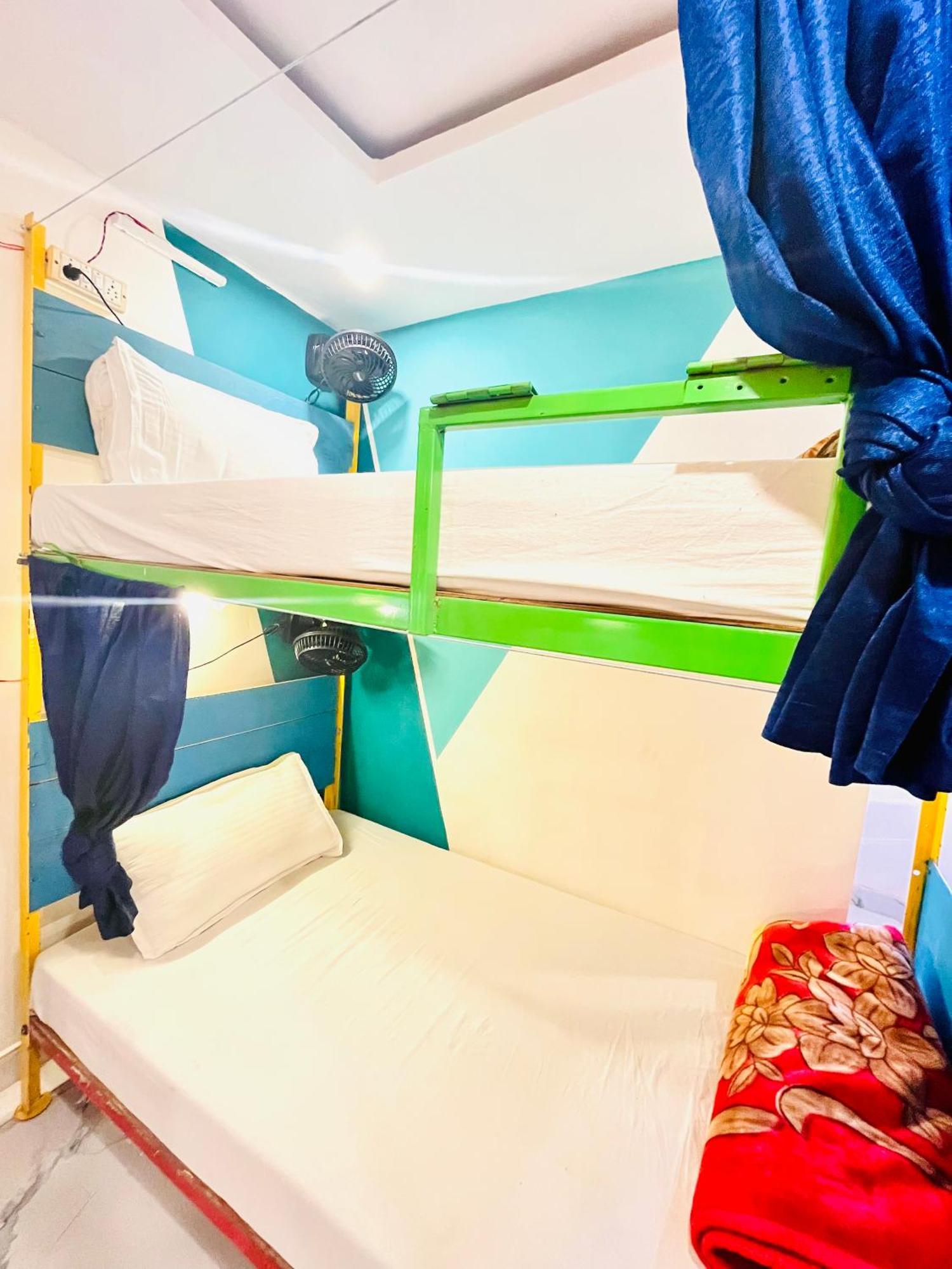 Bonfire Hostels ริชิเคช ภายนอก รูปภาพ